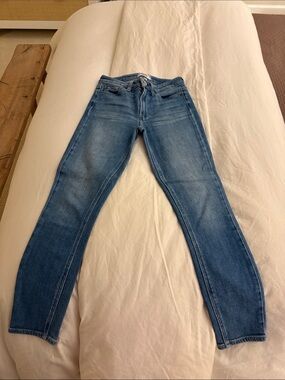 PAIGE Skinny Jeans in Medium Blue Wash